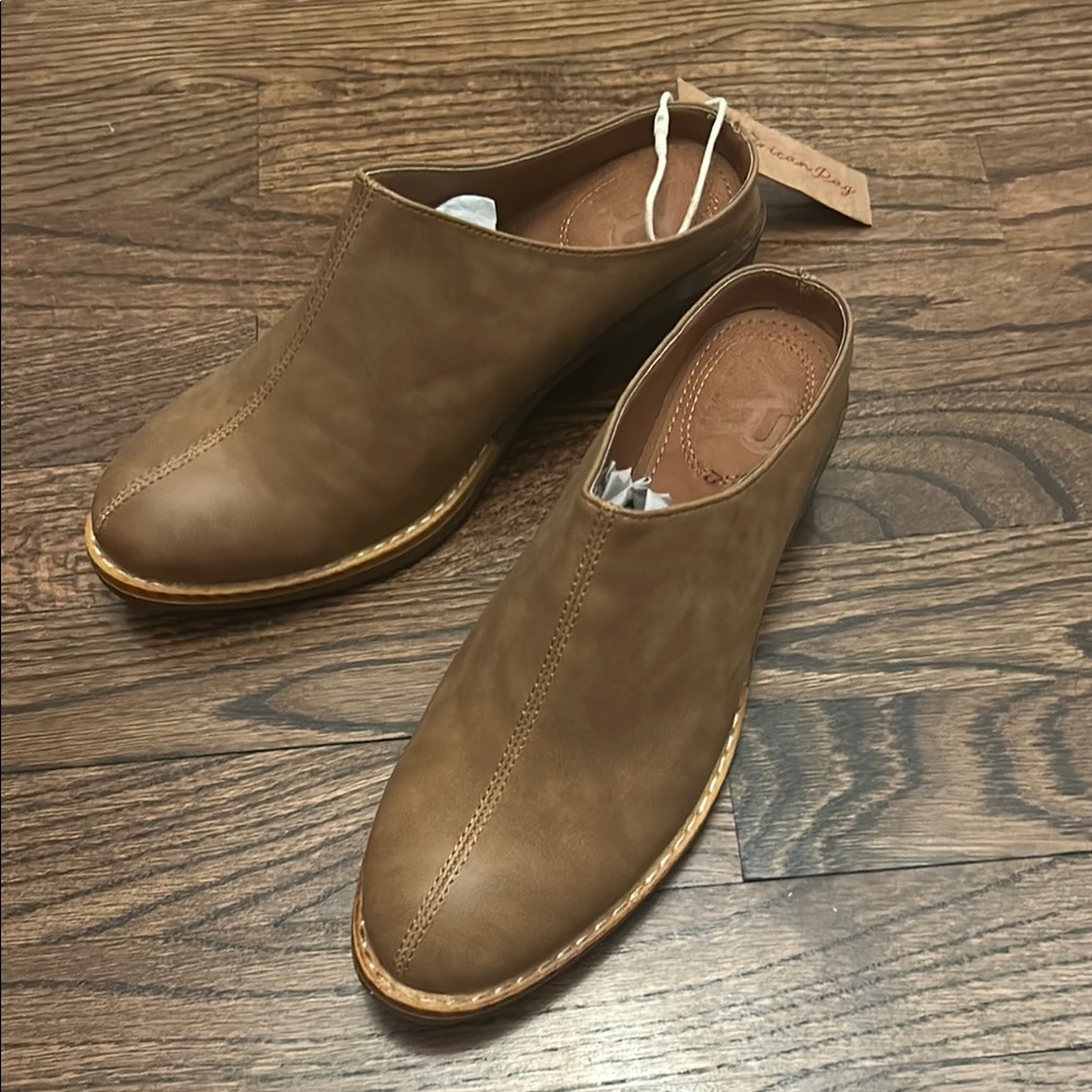 Women's Brown Leather Slip-On Shoes
